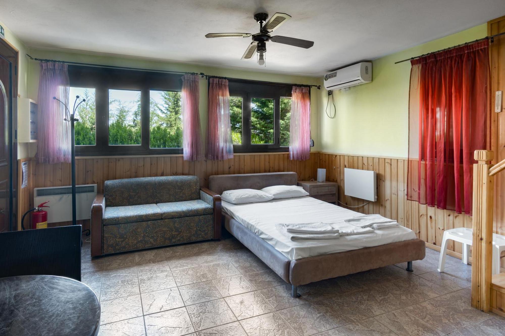 Zeus-Village Οικισμός Φινλανδικών Chalet Με Πισίνες & Γυμναστήριο Molos  Exteriör bild